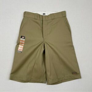 Dickies Loose Fit NWT shorts